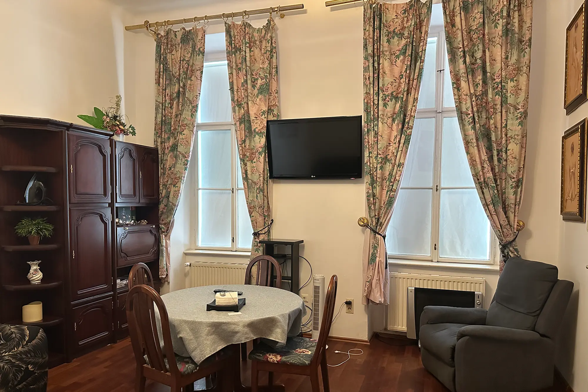 Wohnzimmer Opera 5